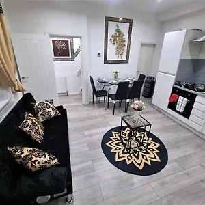 *a!s* Setup For Your Amazing Relaxed + Free Parking + Free Fast Wifi * Holiday home